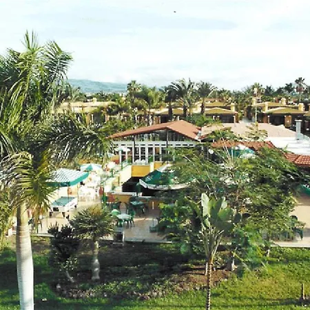 Casa de Férias En Complejo Tranquilo En *